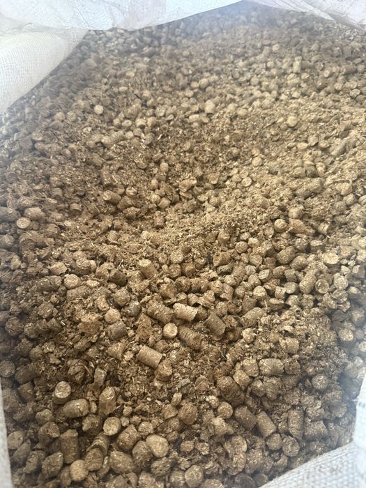 Vand amestec/furaje pentru animale