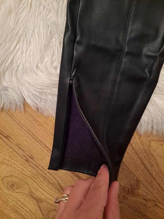 Pantaloni piele ZARA