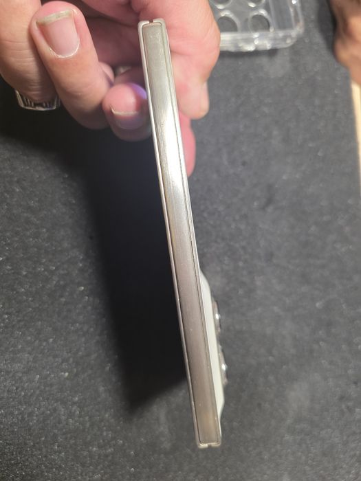 Motorola Razr Fold 16/512 Гаранция