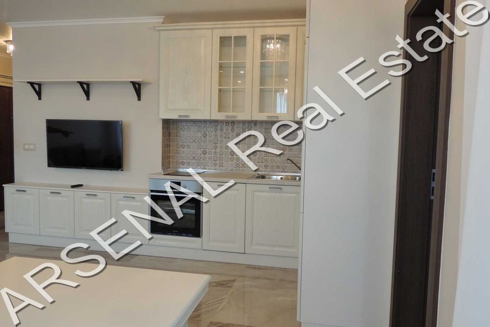 Дава се под наем Двустаен апартамент в София, Център - 70 кв.м за 850 € - Снимка #1