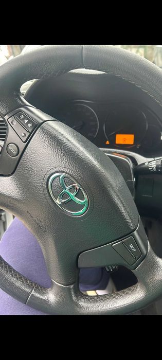 Toyota Avensis 2008 2.0 diesel 130кс 4D4 перфектно състояние обслужен