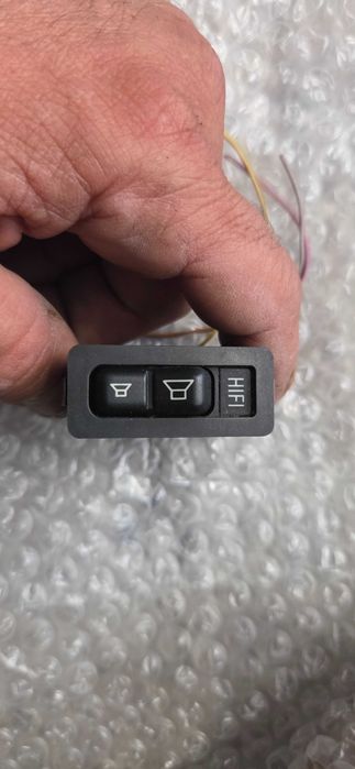 Продавам интересни части bmw е36- Becker, hi-fi, голям борд, m3 прагове