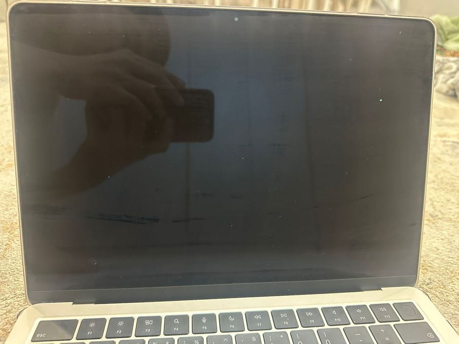 MacBook Air M2 13 дюймов только продажа