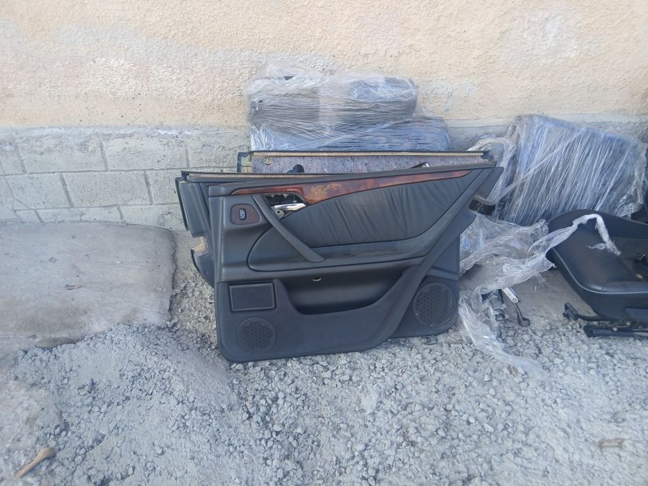 Сиденья мерседес 210