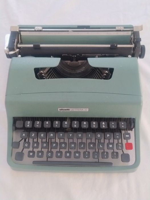 Masina Olivetti Lettera 32
