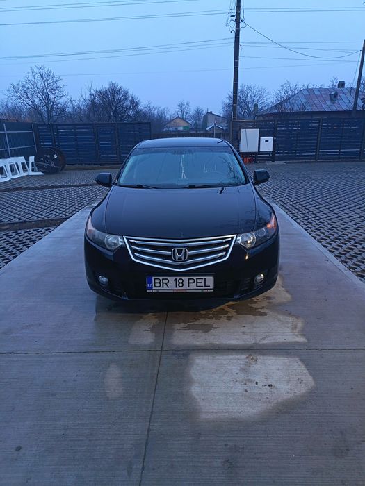 Vand sau schimb, Honda Acord!