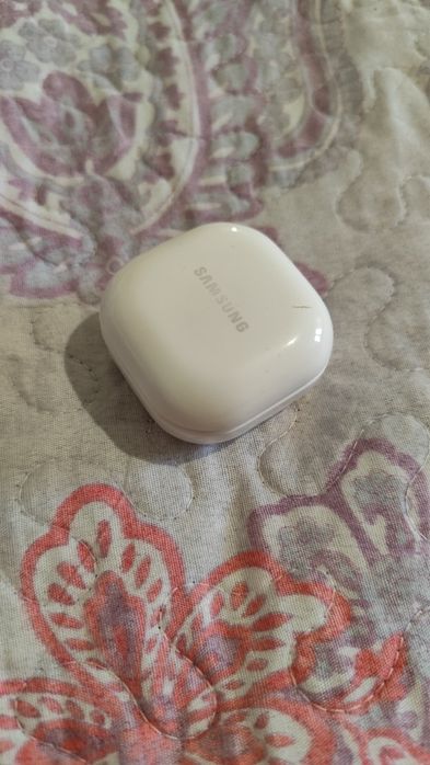 Samsung buds 2 earphones