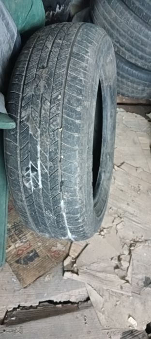 Продам резину на авто на 18