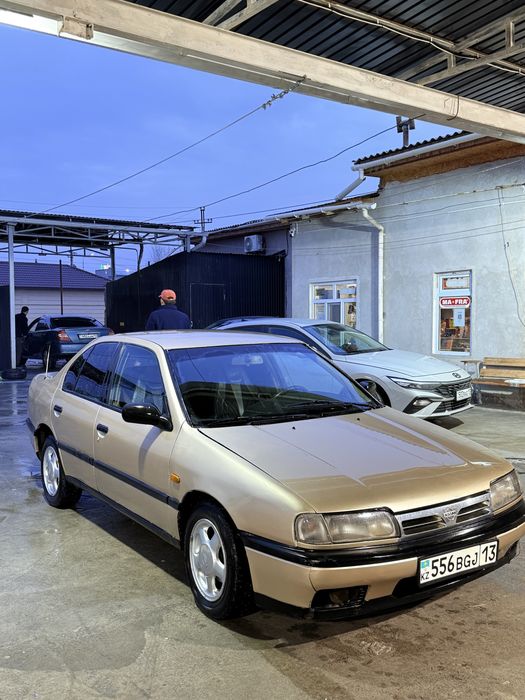 Nissan Premiera 1992