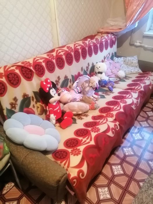 Отдам бесплатно диван