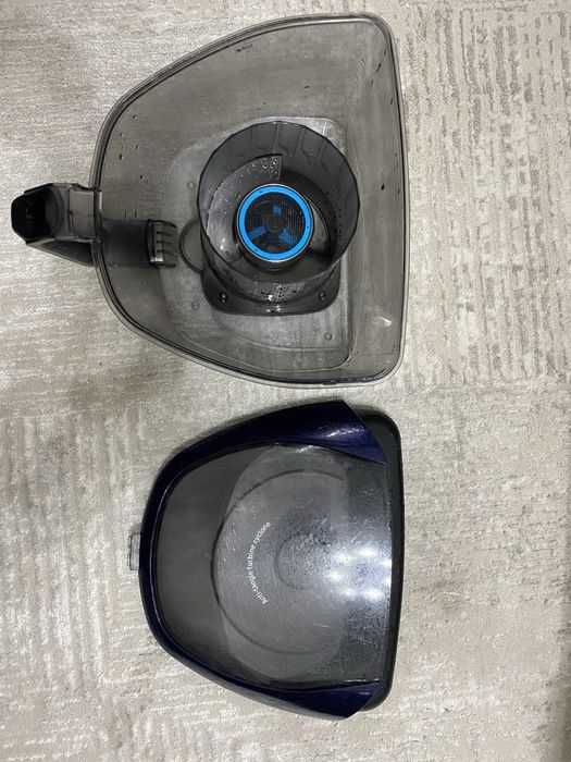 Пылесос Samsung SC18M3120VB