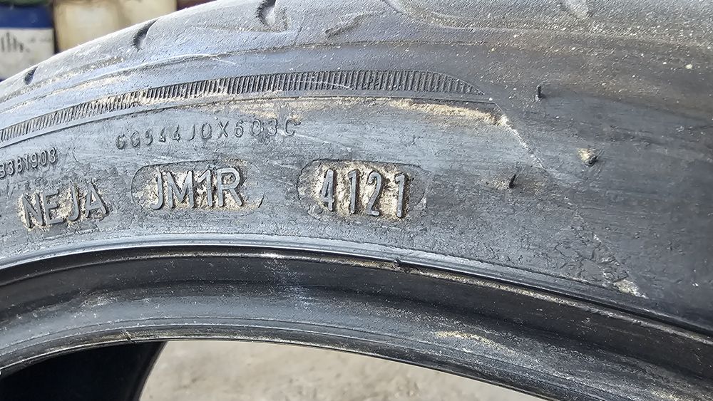 2 броя летни гуми Goodyear 225 40 19