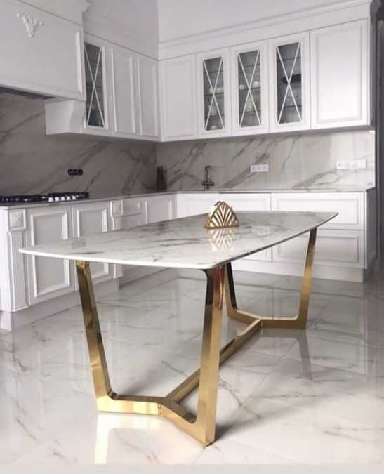Мраморный стол итальянский