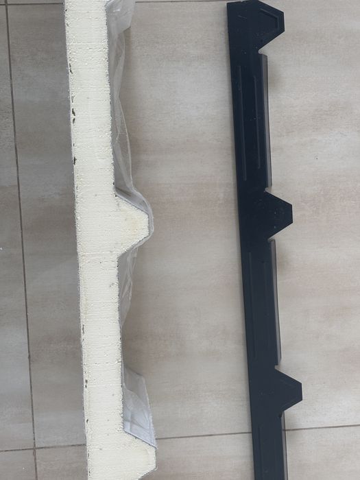 Panouri sandwich si accesorii pentru panouri sandwich hale metalice