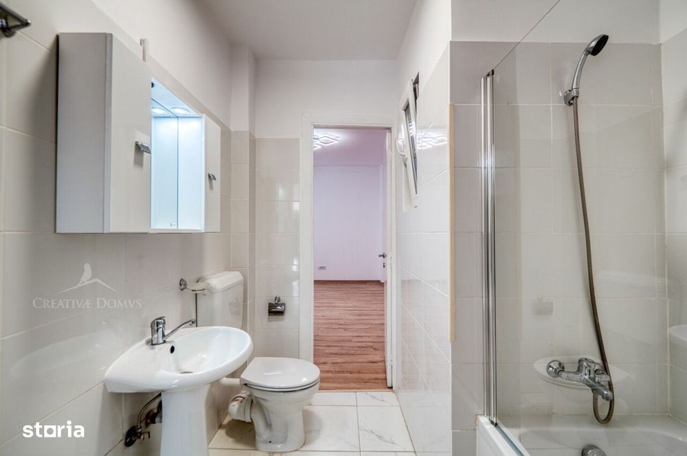 Piata Romana - Apartament cu 4 camere, 96 mp