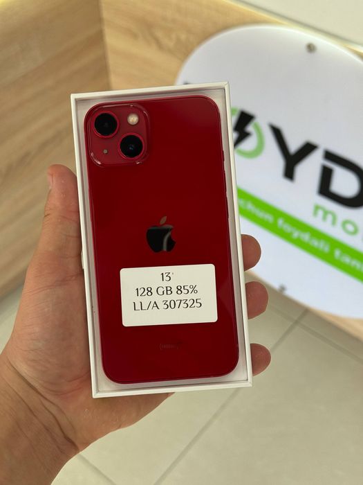 IPhone 13.      .