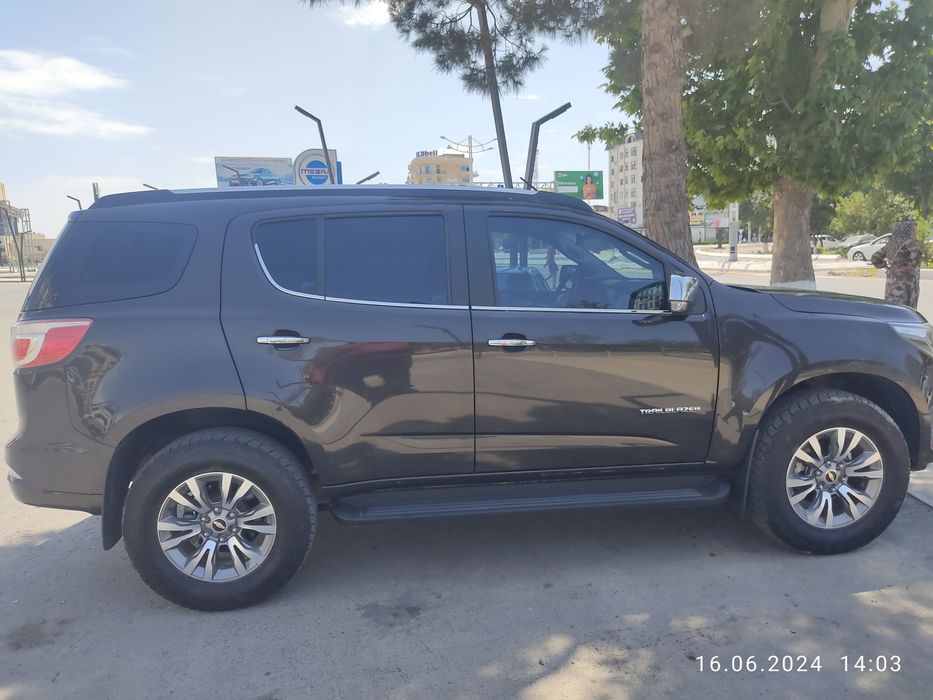 Продам внедорожник