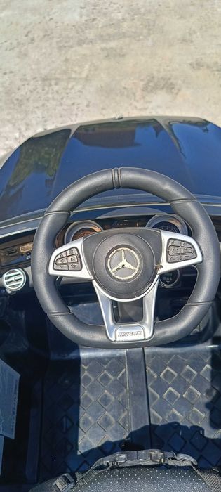 Децка акомулаторна кола Mercedes