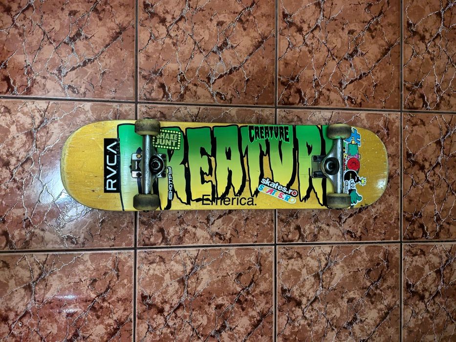 Skateboard creature custom