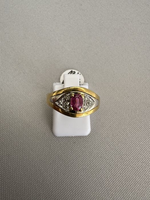 Inel aur rubin diamante