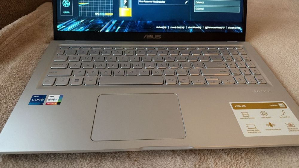 Vând laptop Asus X515EA-BQ955