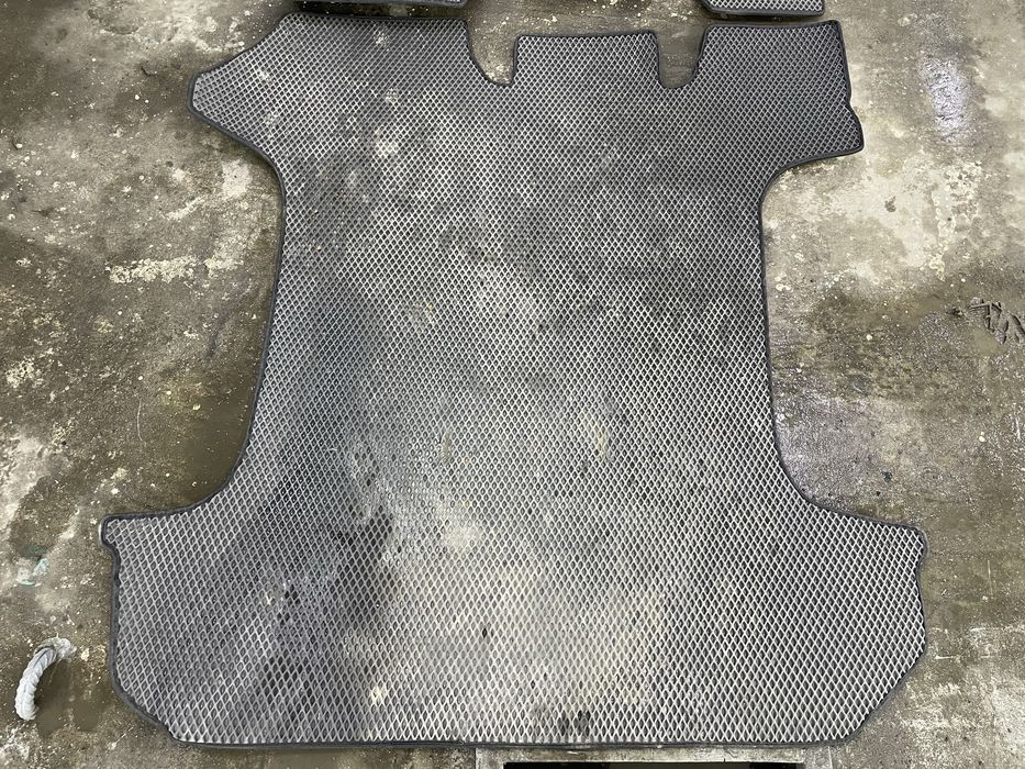 Ева Полики Делика