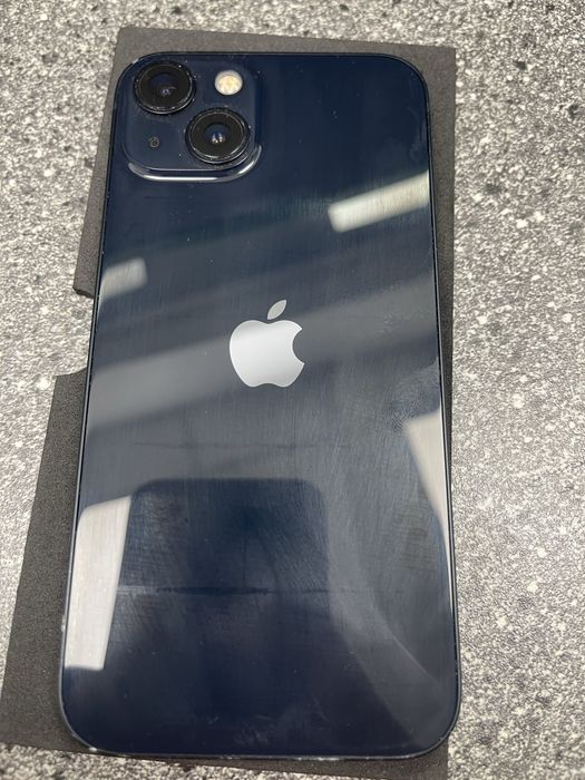 Vand iphone 13 100%baterie