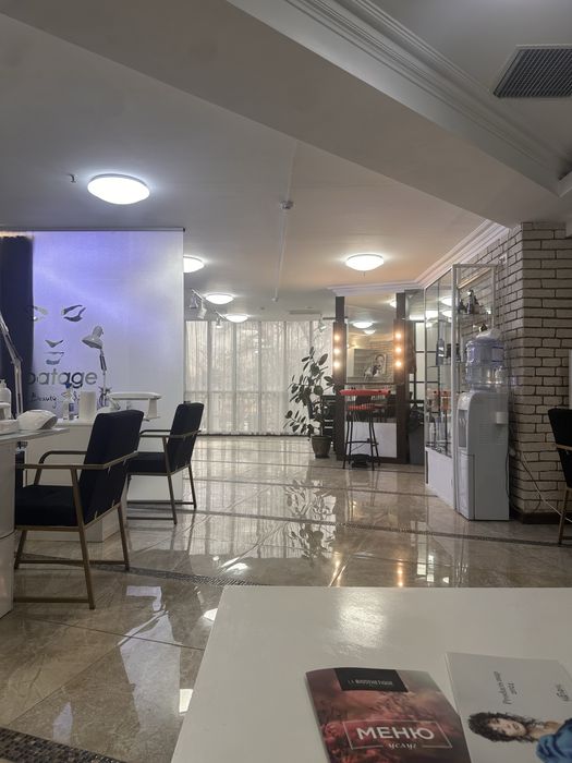 Сдам рабочие места в салоне красоты