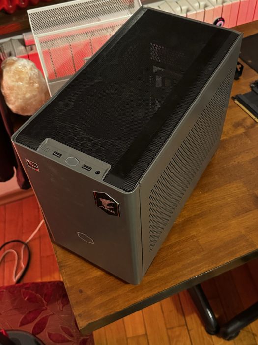 Carcasa Cooler Master NR200P V2