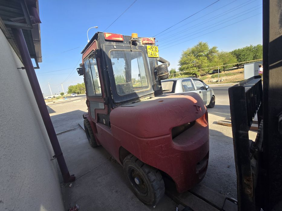 Кара вилочный погрузчик 5тн сотилади