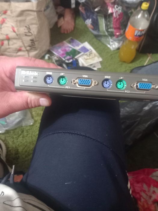 Aparat conector 4 calculatoare