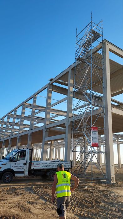 Inchiriem schela turn de acces cu scara