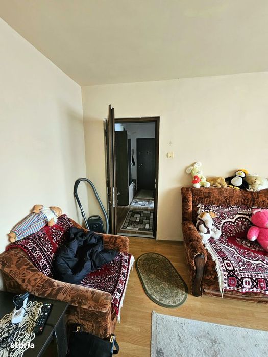 Apartament 4 camere, 78 mp, 2 bai, 2 balcoane – zona linistita, str.