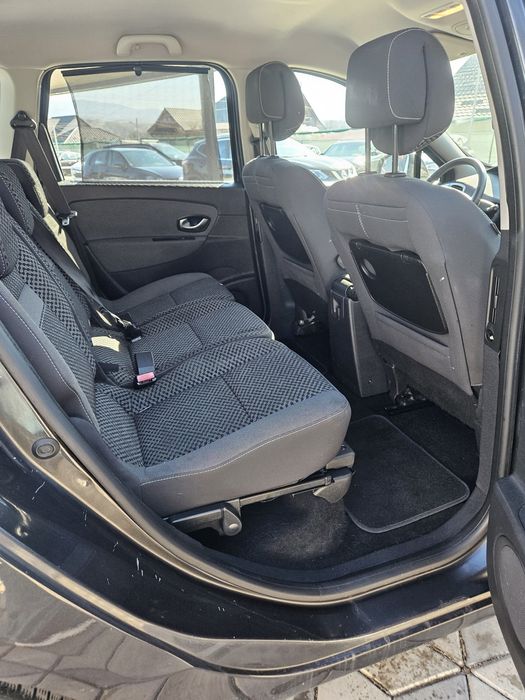 Renault  Grand Scenic 3   cu 7 lucuri 1.6 disel 131de cai !