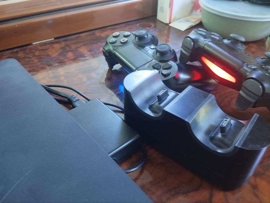 Playstation 4 Slim сотилади