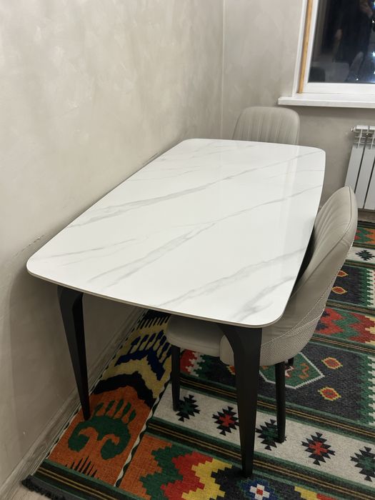 Стол мраморный новый
