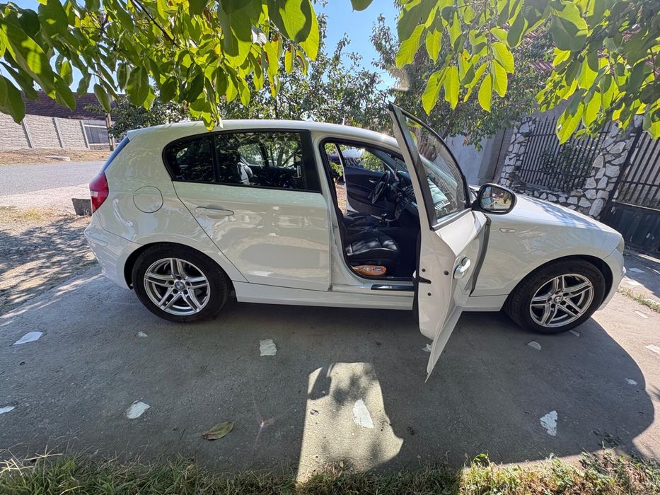 BMW Seria 1 2010 — imagine 4
