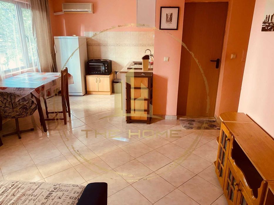 Дава се под наем Двустаен апартамент в Варна, Спортна зала - 40 кв.м за 348.84 € - Снимка #1