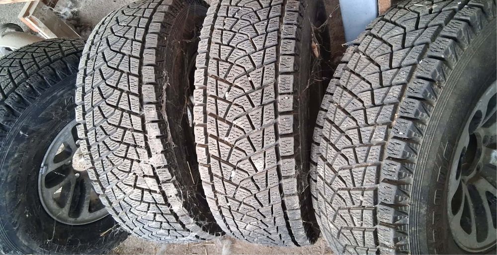 Гуми с джанти за Мицубиши Паджеро