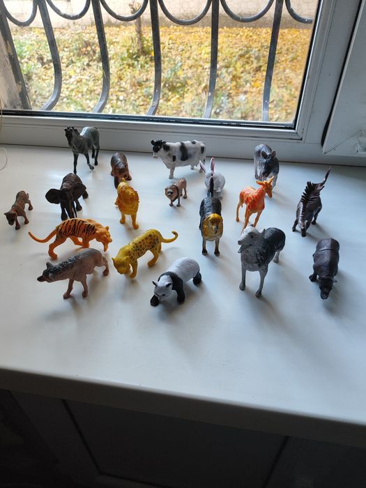 Продаю игрушки.     .