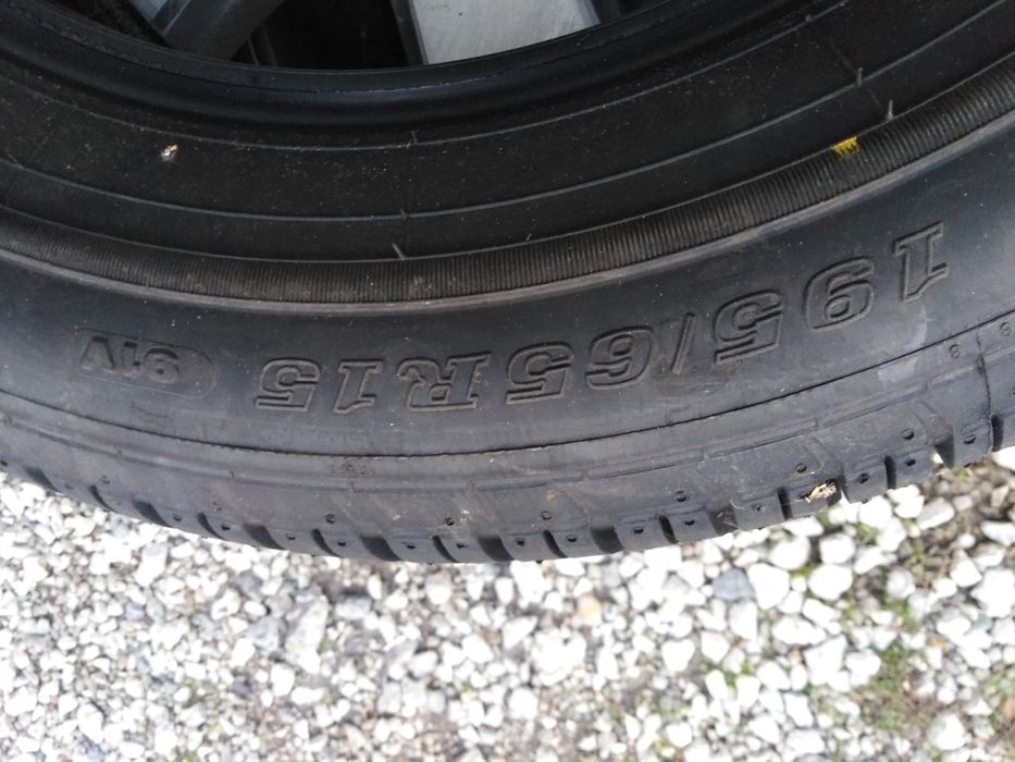 Всесезонна гума - DUNLOP 195/65/15 91V