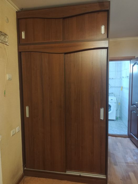 Шкаф для одежды .