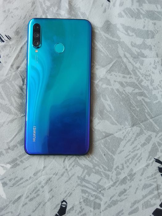 Vând telefon Huawei p 30 lite