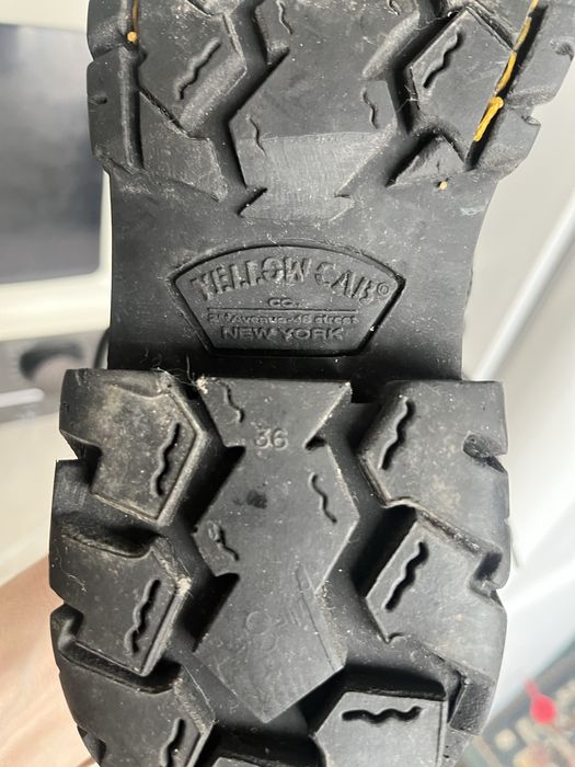 Туристически обувки дамски