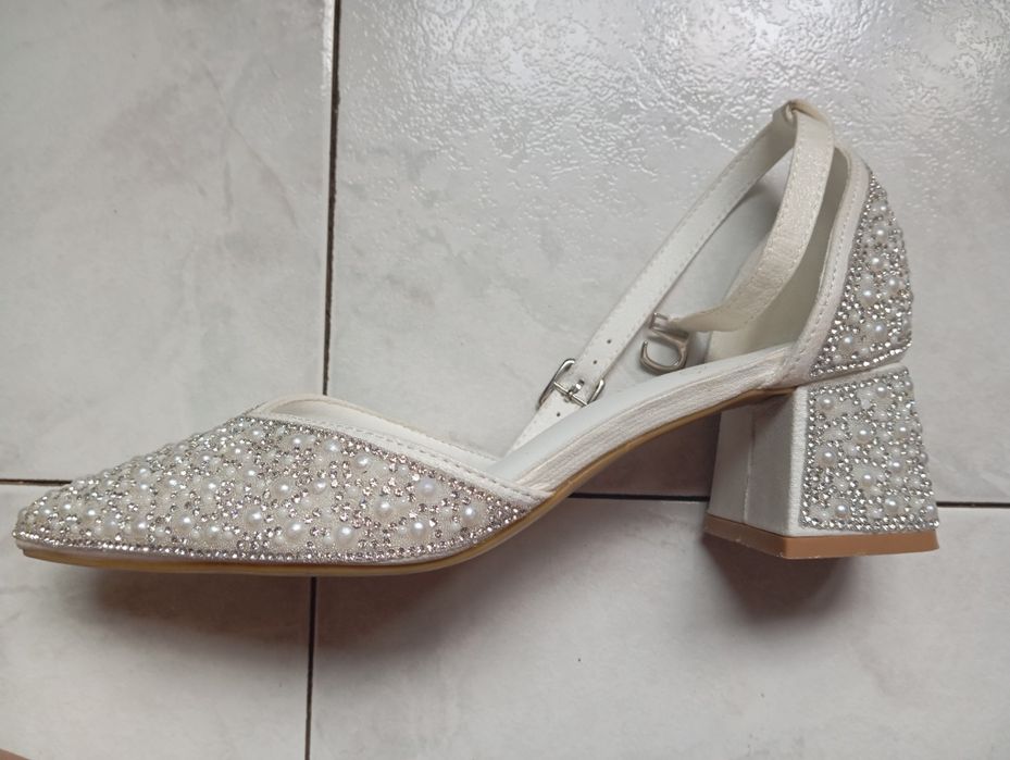 Туфли CARMINI белый