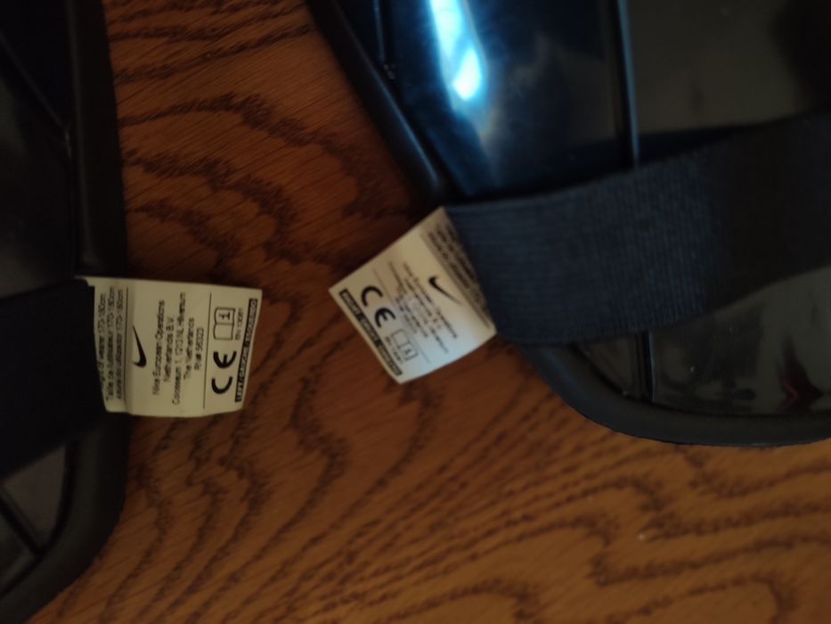 Apărători Nike Charge