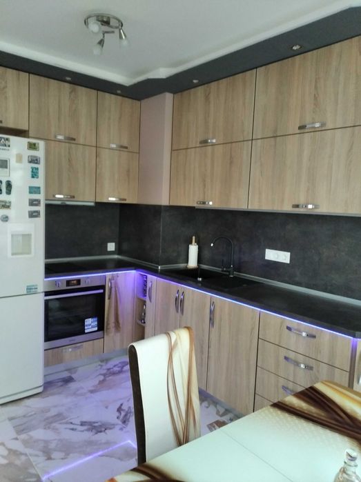 Дава се под наем Двустаен апартамент в София, Кръстова вада - 65 кв.м за 660 € - Снимка #2