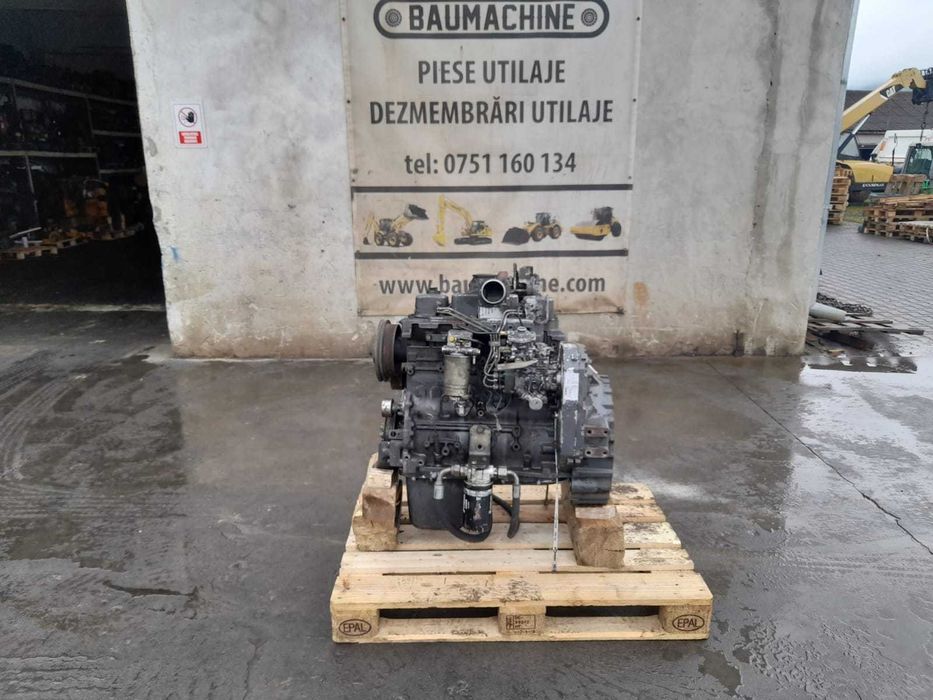 Motor Cummins F4BEO pentru buldoexcavator New Holland ,Case