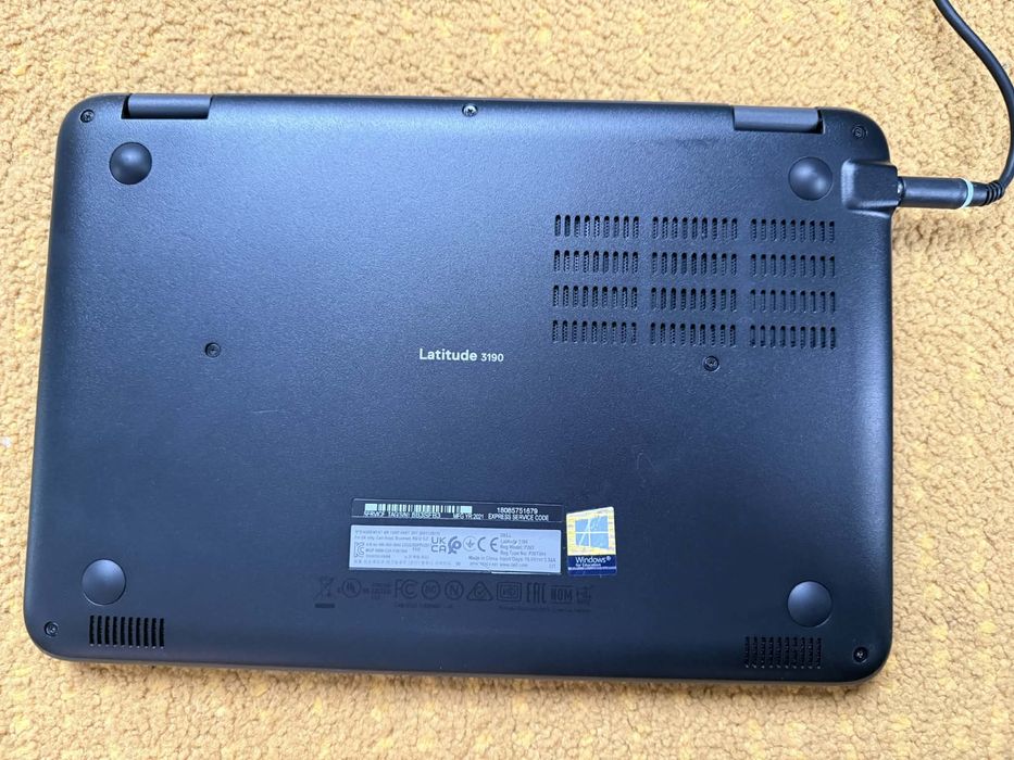Лаптоп Dell Latitude 3190