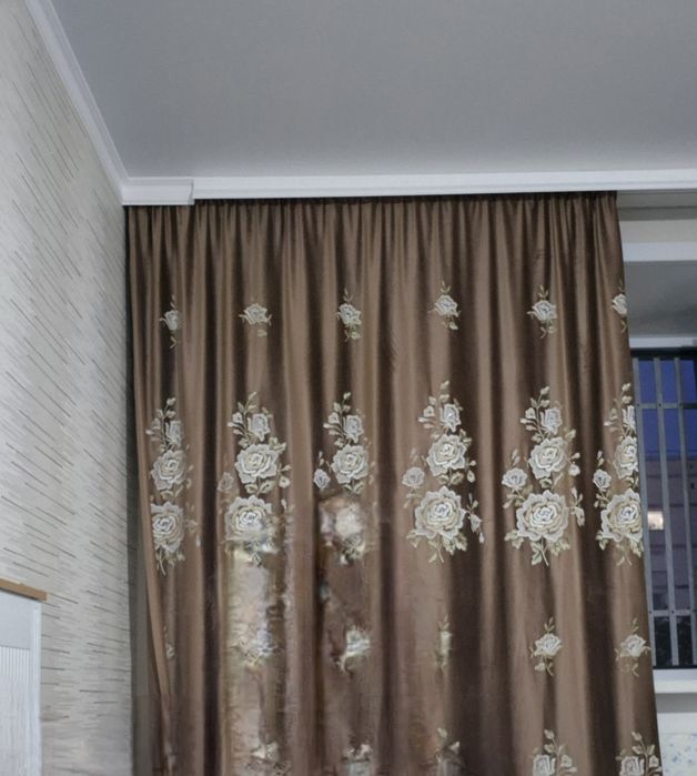 Продам шторы высота 240